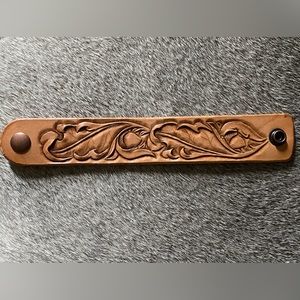 Hand tooled leather cuff bracelet, new.